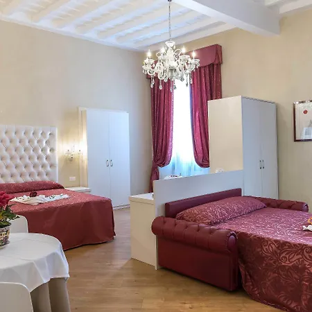 Trevi 4* Rome