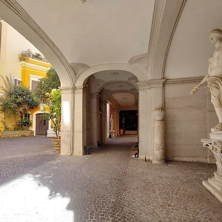 Trevi 4*