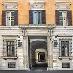 Trevi Bed & Breakfast 4*